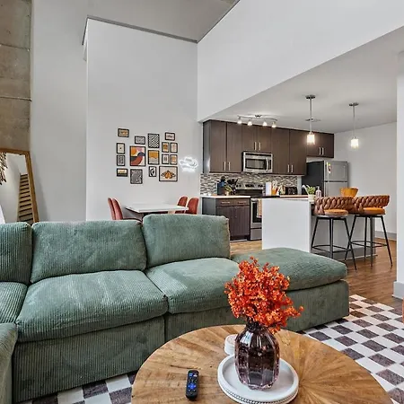 Cozy & Stylish Loft In Midtown Nashville
